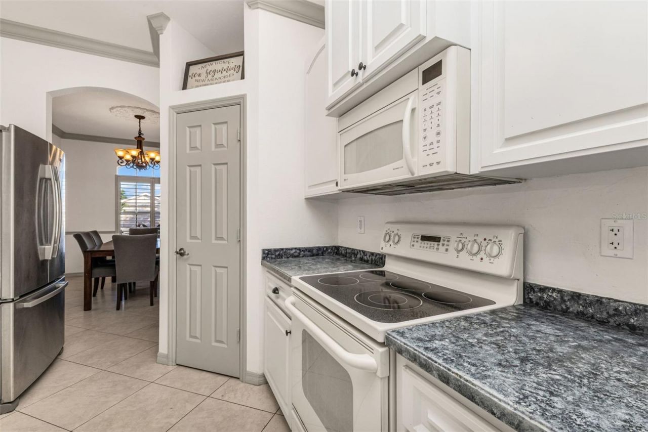 13361 SW Pembroke Circle N, Lake Suzy, FL 34269 Photo