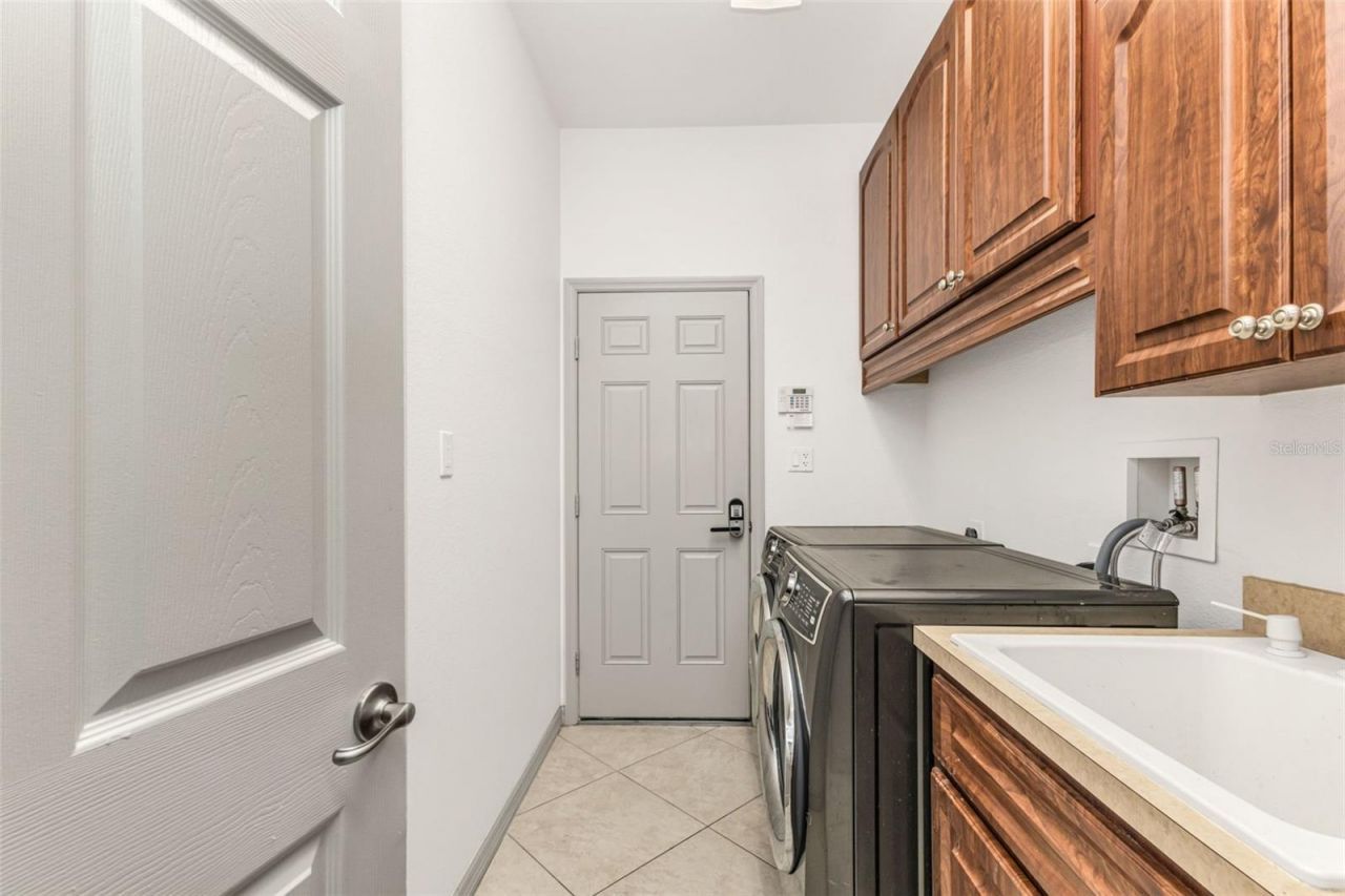 13361 SW Pembroke Circle N, Lake Suzy, FL 34269 Photo