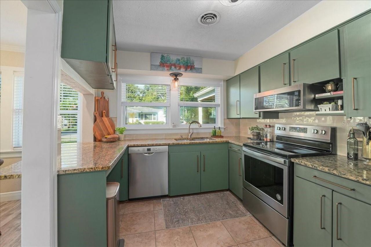 1407 21st Street W, Bradenton, FL 34205 Photo