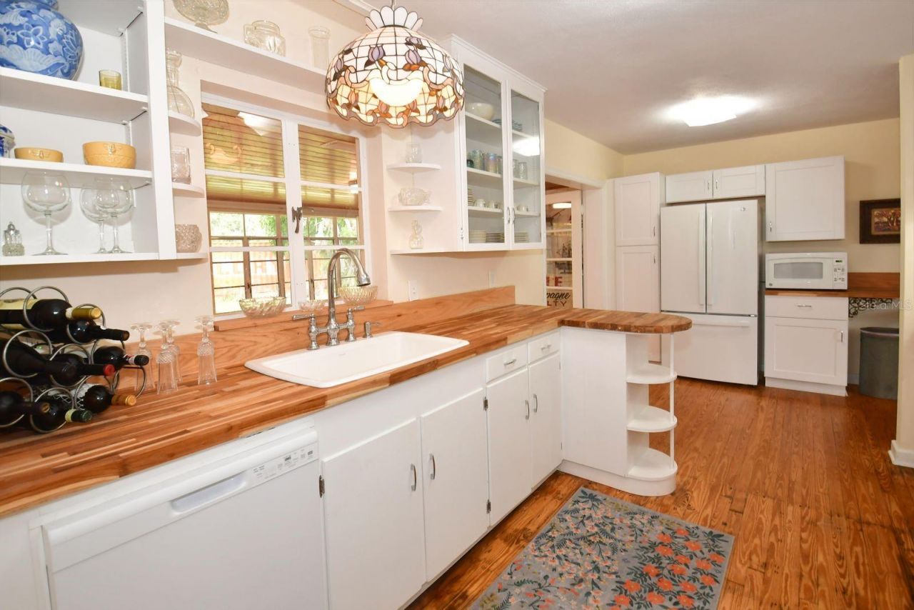 160 Bayshore Drive, Terra Ceia, FL 34250 Photo