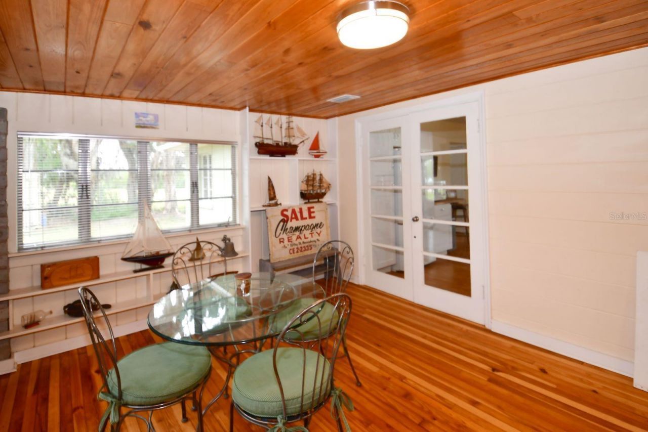 160 Bayshore Drive, Terra Ceia, FL 34250 Photo