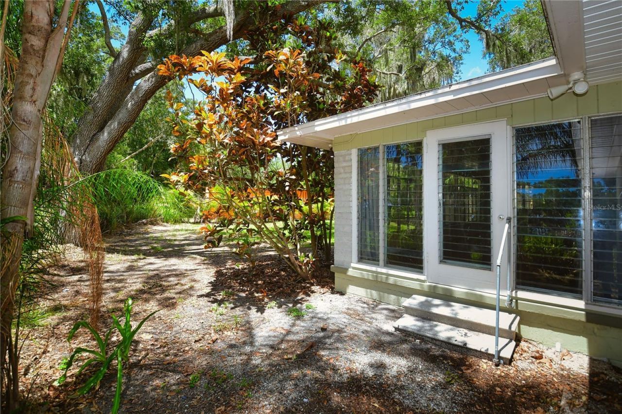 160 Bayshore Drive, Terra Ceia, FL 34250 Photo