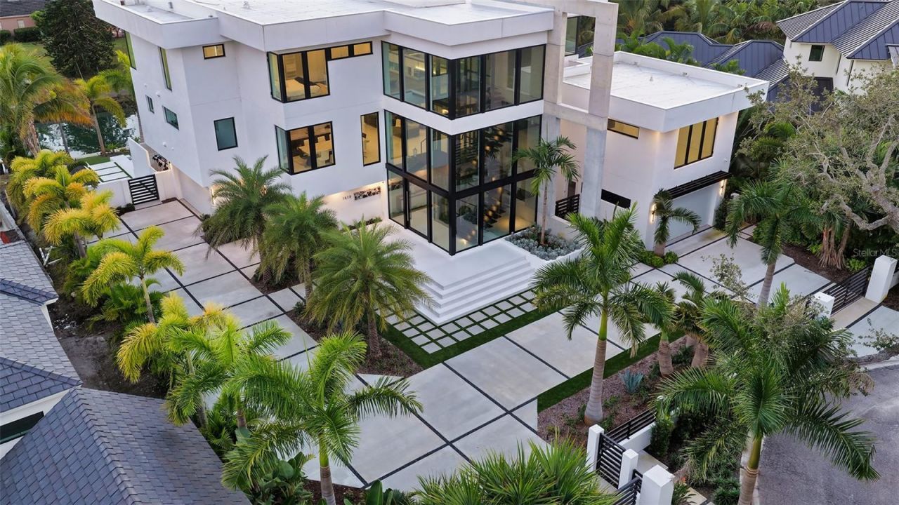 1610 N Lodge Drive, Sarasota, FL 34239 Photo