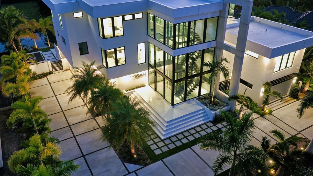 1610 N Lodge Drive, Sarasota, FL 34239 Photo