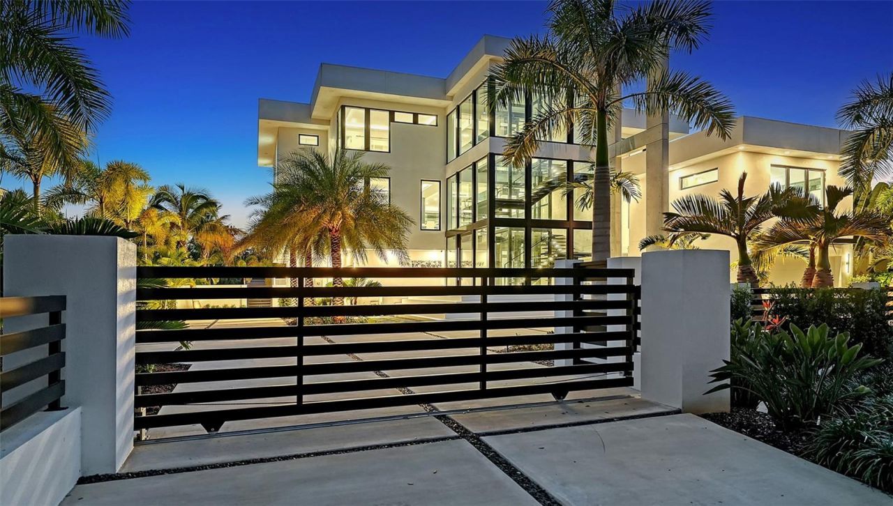 1610 N Lodge Drive, Sarasota, FL 34239 Photo