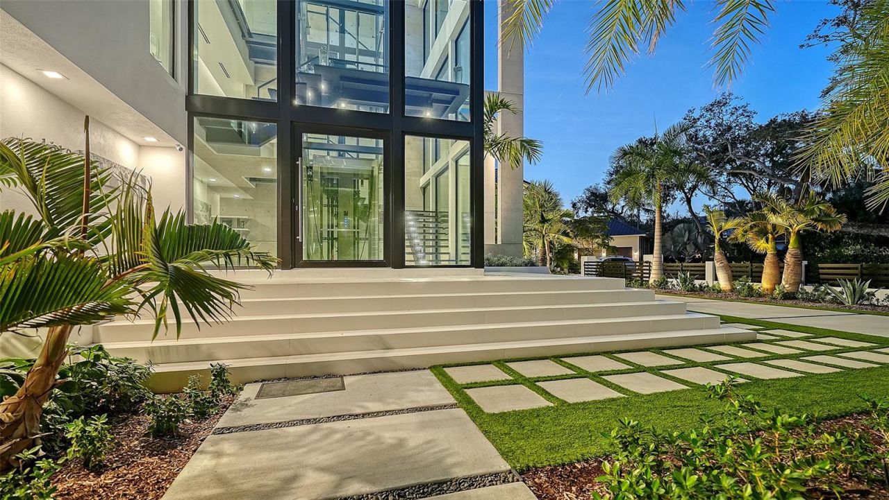 1610 N Lodge Drive, Sarasota, FL 34239 Photo