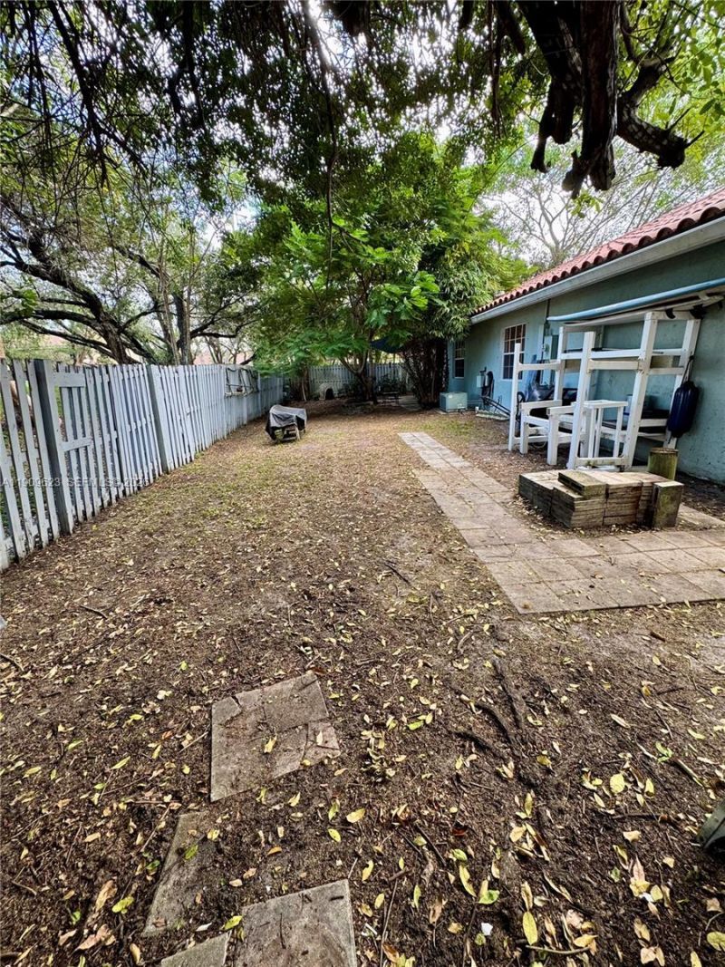 1411 Seagrape Cir, Weston, FL 33326 Photo