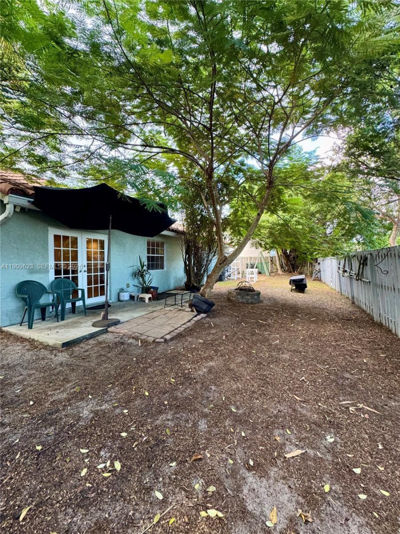 1411 Seagrape Cir, Weston, FL 33326 Photo