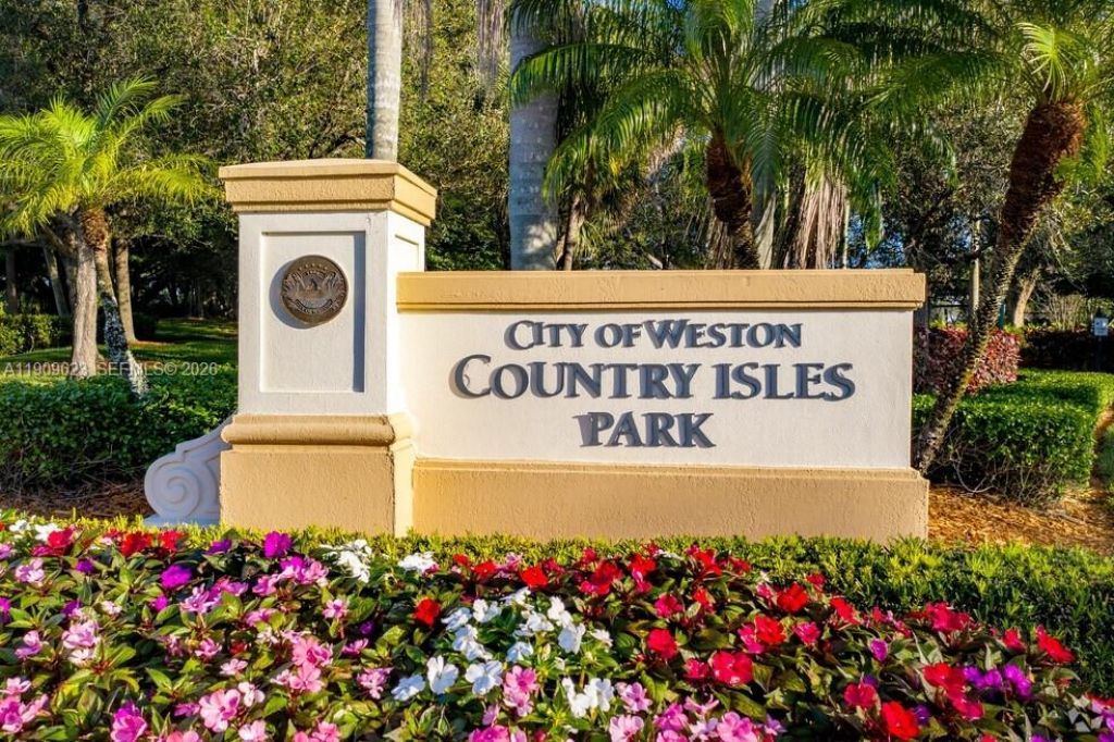 1411 Seagrape Cir, Weston, FL 33326 Photo