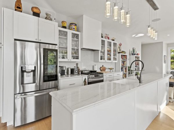 29 Navy Street, Searsport, ME 04974