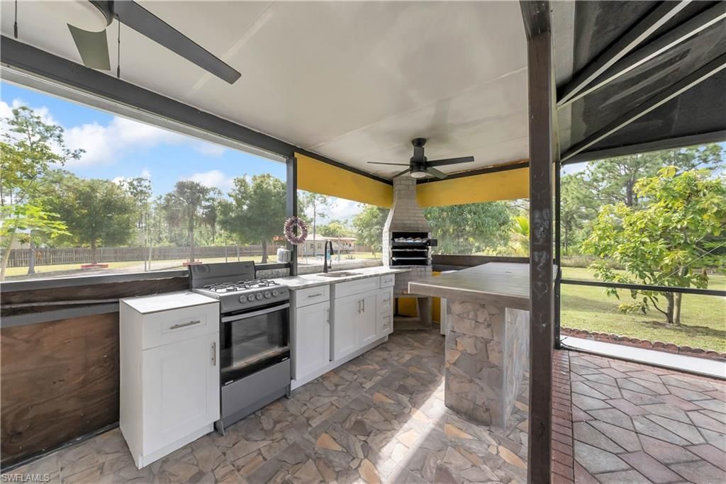 909 Williams Ave, Lehigh Acres, FL 33972 Photo