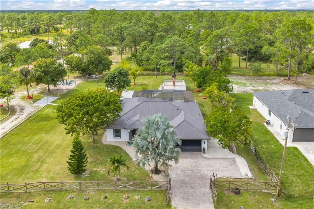 909 Williams Ave, Lehigh Acres, FL 33972 Photo