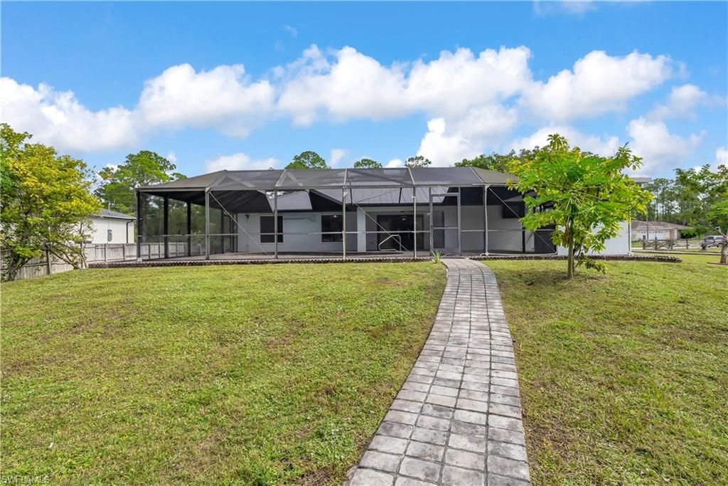 909 Williams Ave, Lehigh Acres, FL 33972 Photo