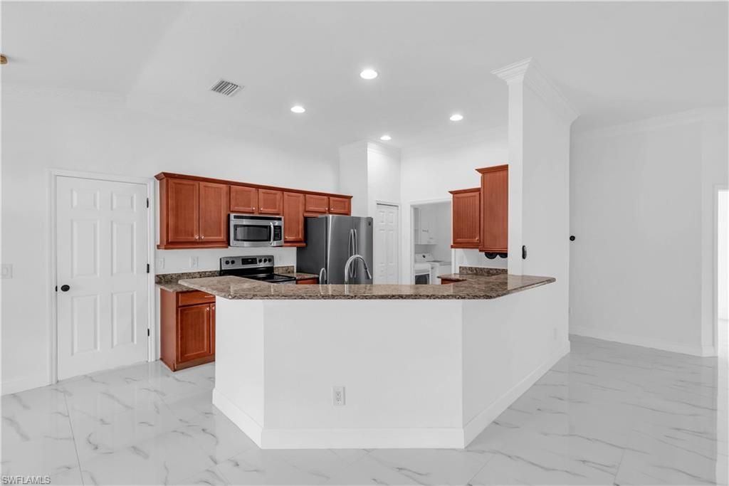 909 Williams Ave, Lehigh Acres, FL 33972 Photo