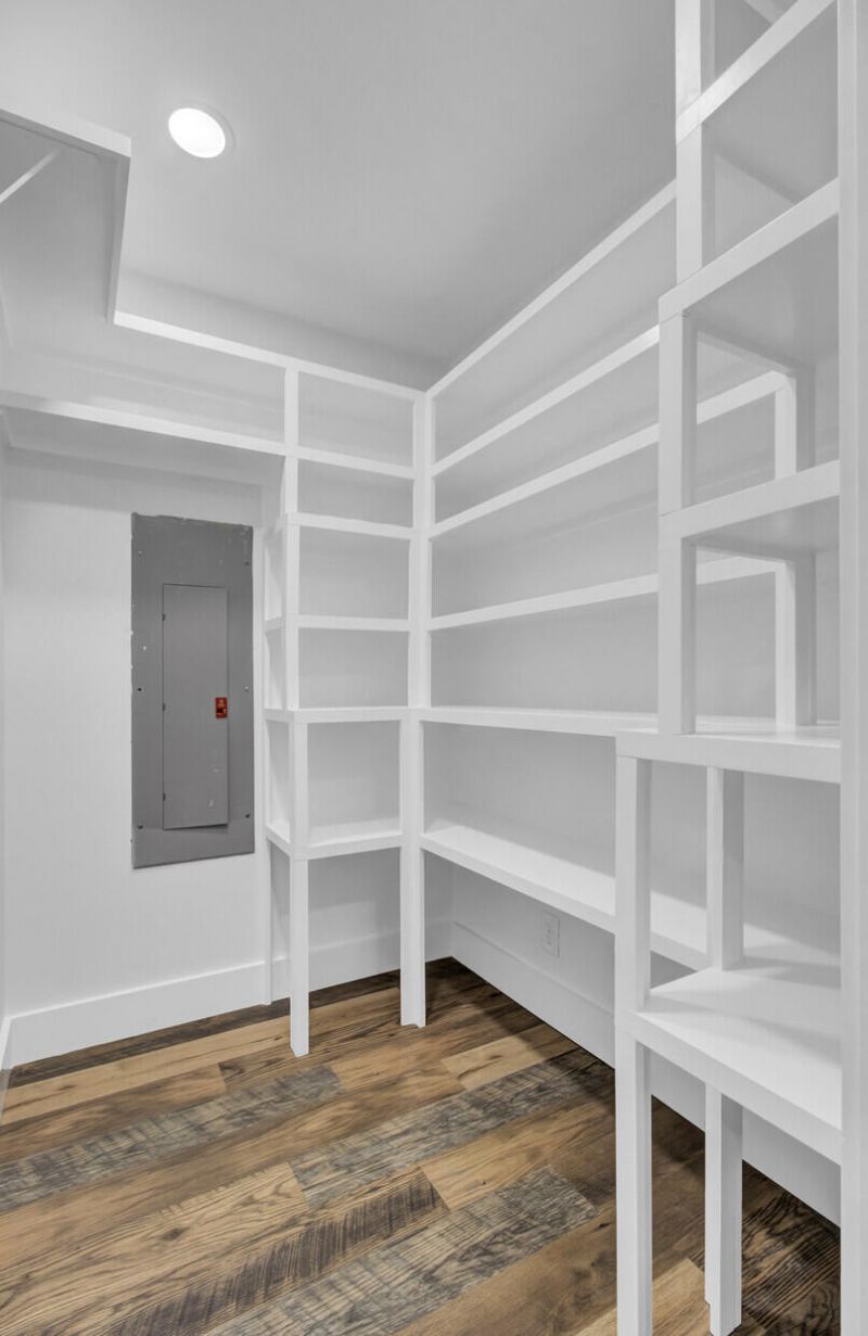 4429 Francis Younge Way Photo 10