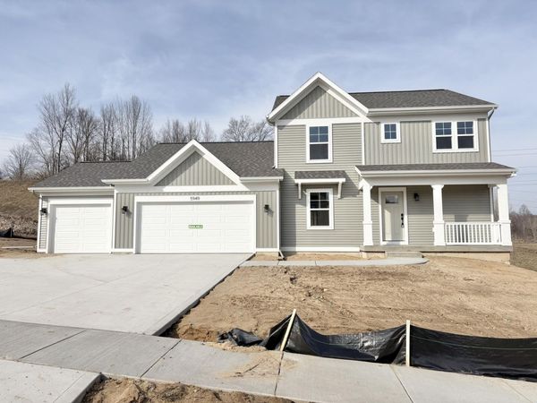 5949 Valley Point Drive SE, Caledonia, MI 49316