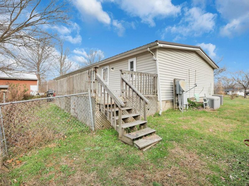 10675 Township Road 92, Somerset, OH 43783 Photo 32