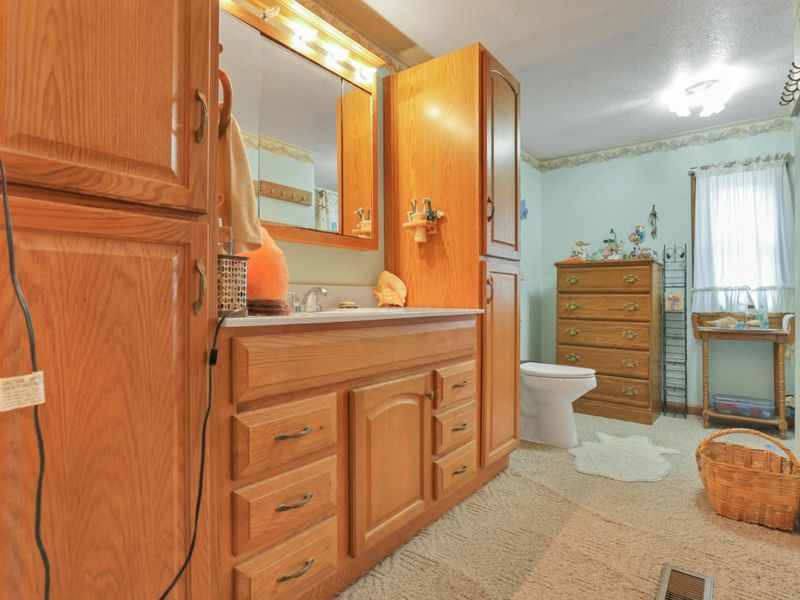 10675 Township Road 92, Somerset, OH 43783 Photo 56