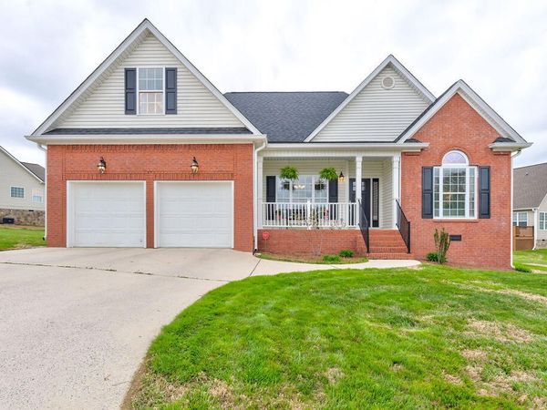 200 Hunting Ridge Circle, Rock Spring, GA 30739