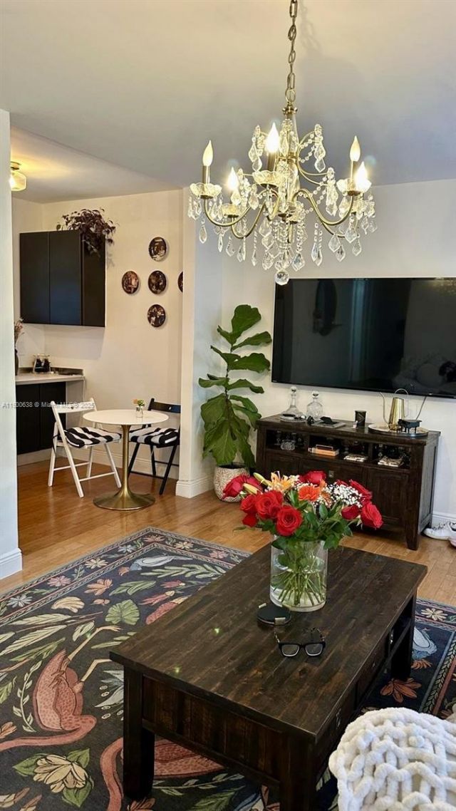 4812 Pine Tree Dr, Unit 204, Miami Beach, FL 33140 Photo