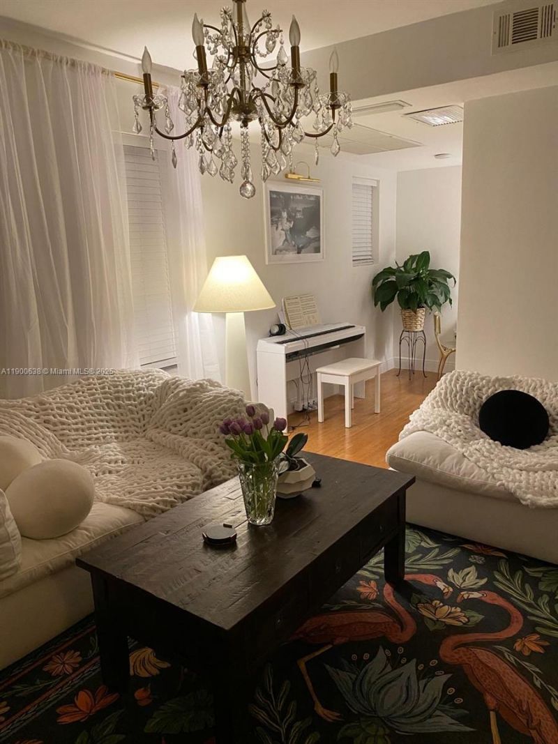 4812 Pine Tree Dr, Unit 204, Miami Beach, FL 33140 Photo