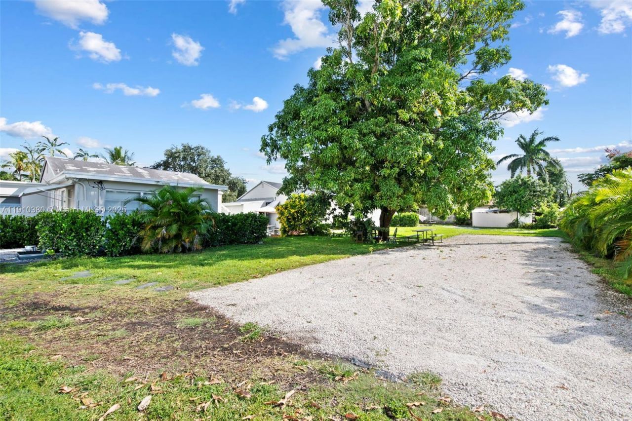 2230 Cleveland St, Hollywood, FL 33020 Photo