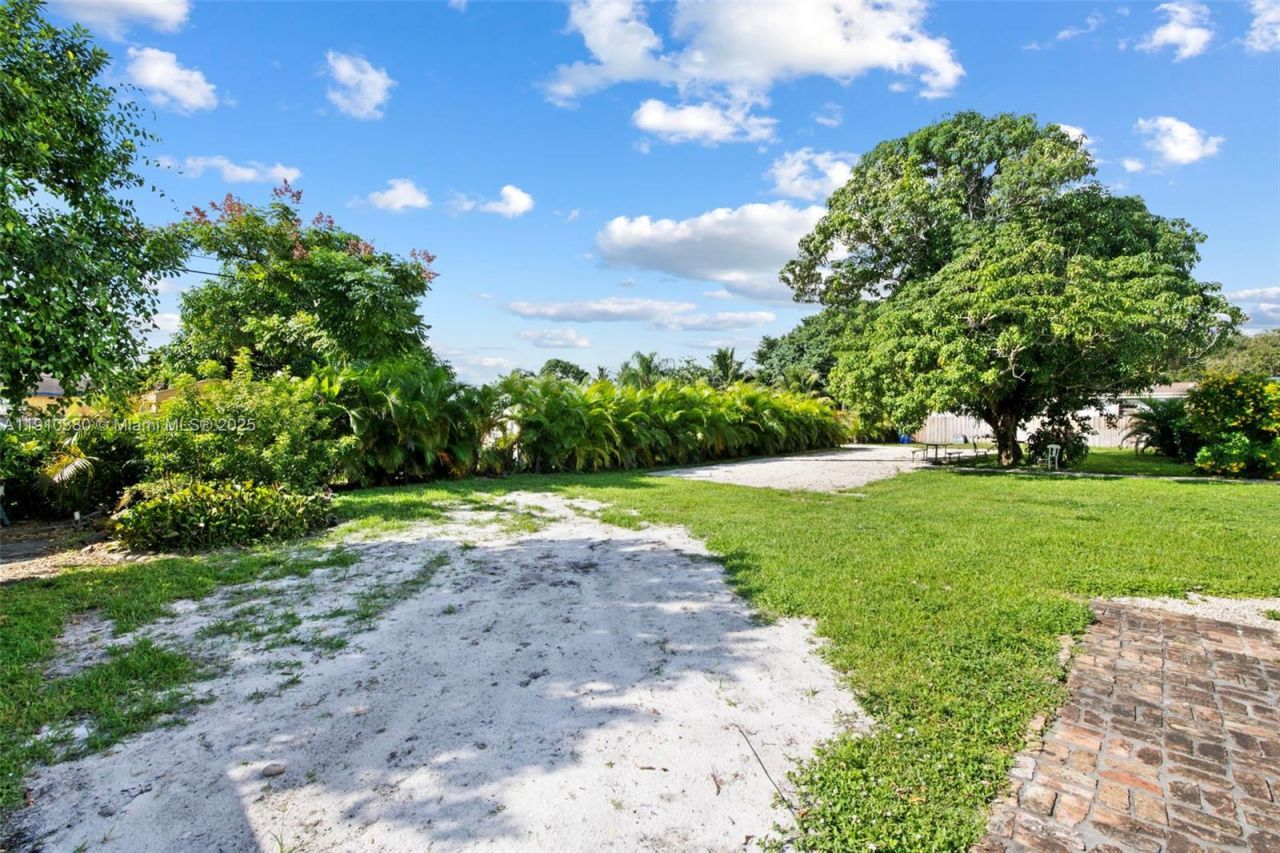 2230 Cleveland St, Hollywood, FL 33020 Photo