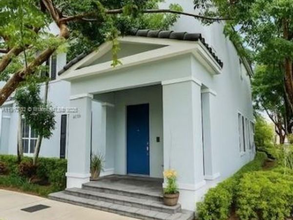 9253 SW 169th Psge, Miami, FL 33196