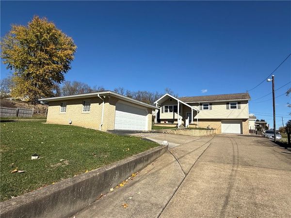 18 Water St, Smithfield, PA 15478