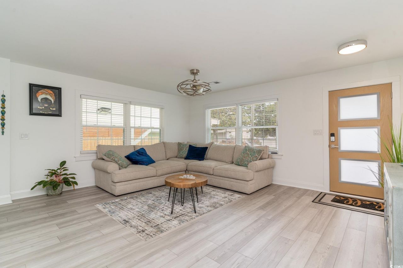 5811 Sumter Dr. Photo 5