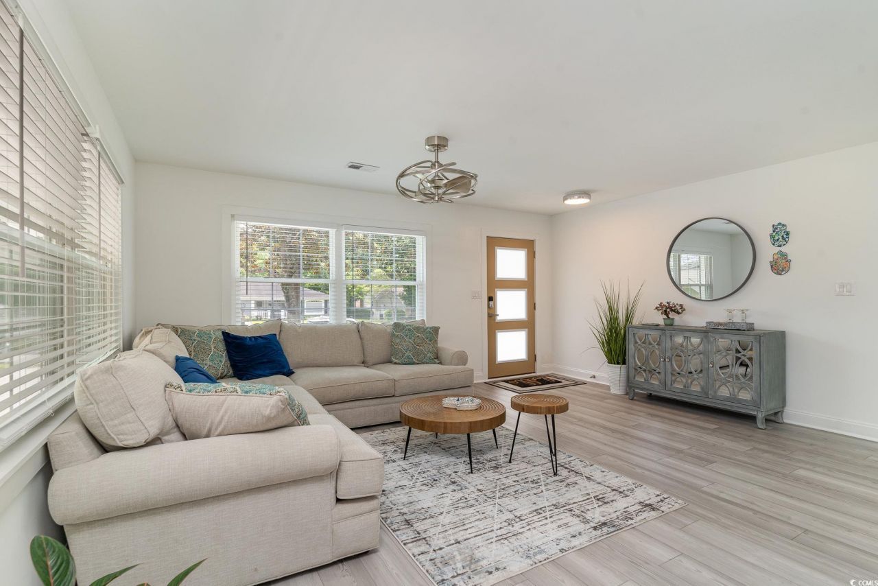 5811 Sumter Dr. Photo 6