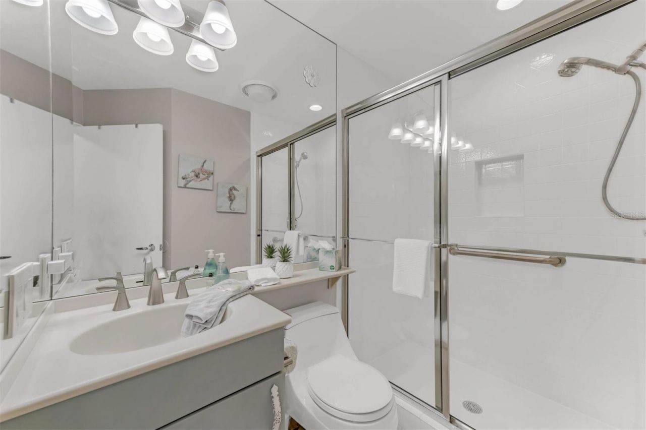 3070 Grand Bay Boulevard, Unit 612, Longboat Key, FL 34228 Photo