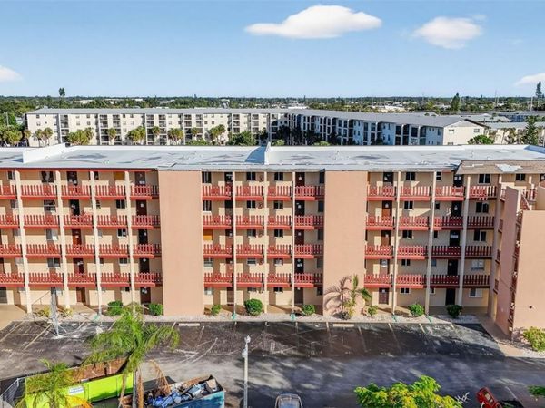 4149 LAKE BAYSHORE DRIVE, Unit C511, BRADENTON, FL 34205