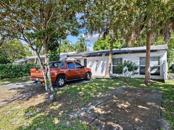 2227 Cleveland St, Hollywood, FL 33020