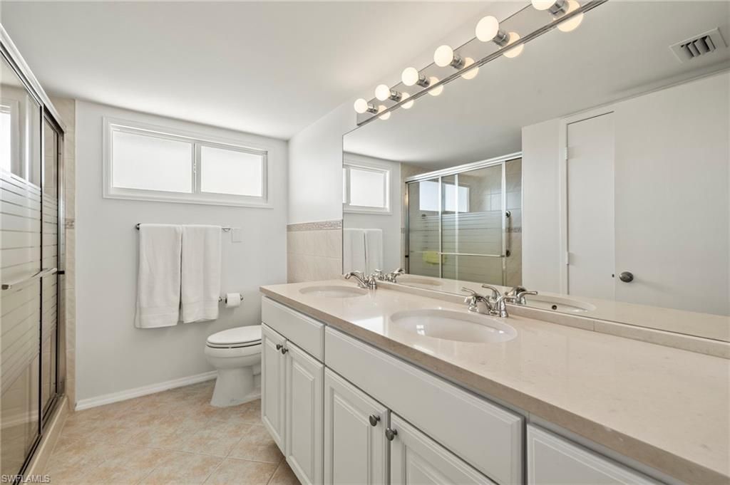 200 Periwinkle Way, Unit 315, Sanibel, FL 33957 Photo