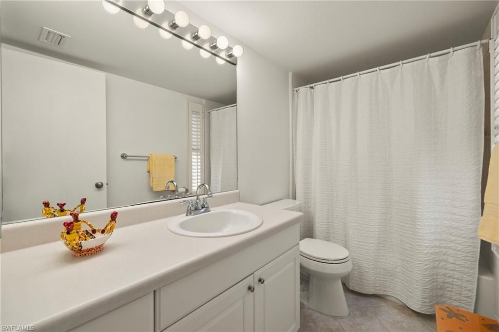 200 Periwinkle Way, Unit 315, Sanibel, FL 33957 Photo