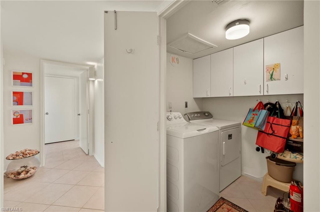 200 Periwinkle Way, Unit 315, Sanibel, FL 33957 Photo