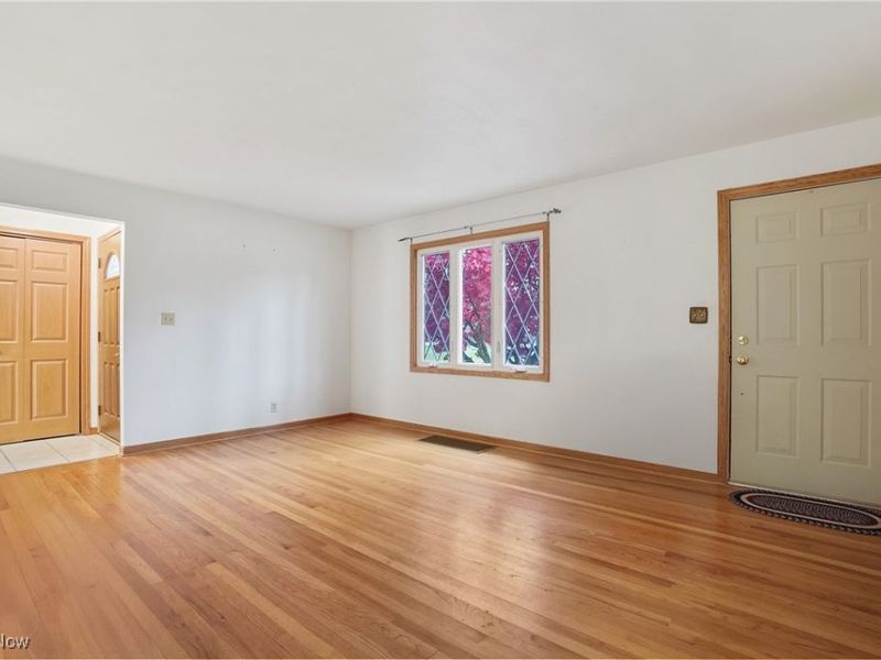 36 Hilltop Boulevard, Canfield, OH 44406 Photo 5