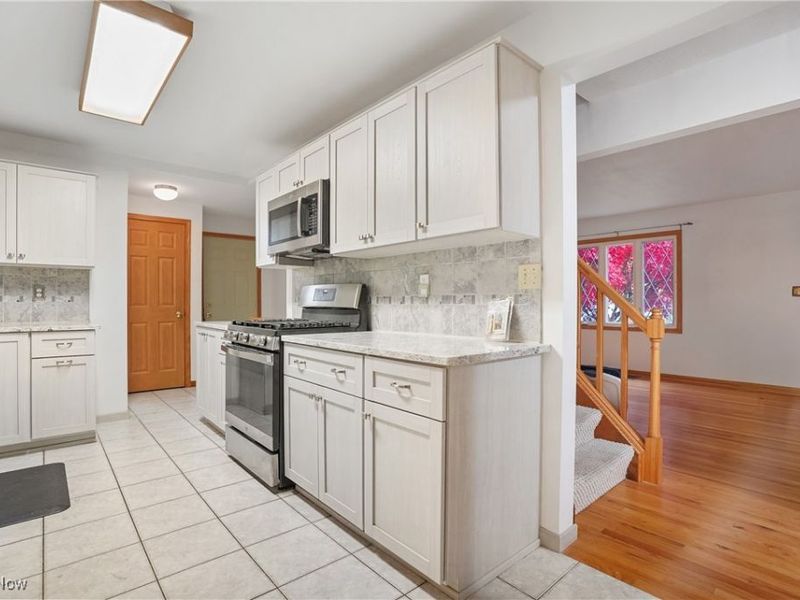 36 Hilltop Boulevard, Canfield, OH 44406 Photo 6