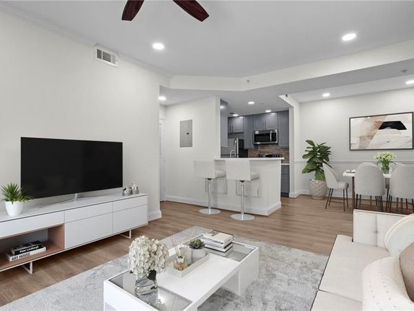 1075 Peachtree Walk NE, Unit A208, Atlanta, GA 30309