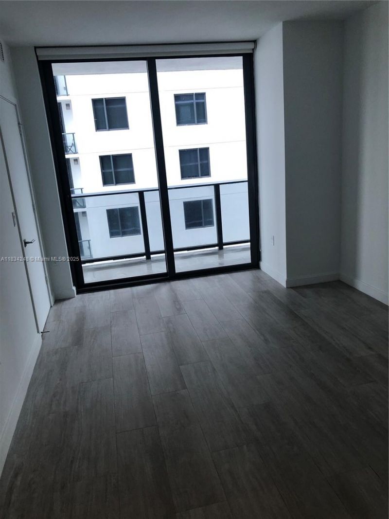 55 SW 9th St, Unit 3009, Miami, FL 33130 Photo