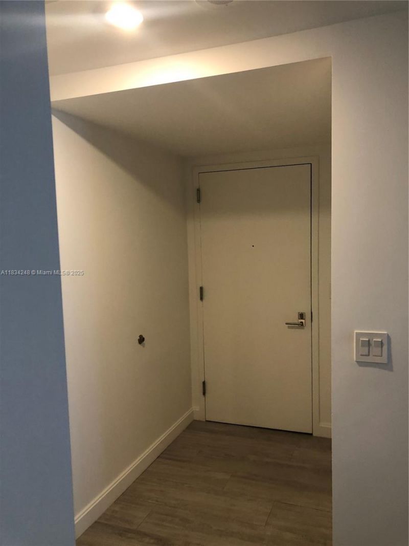 55 SW 9th St, Unit 3009, Miami, FL 33130 Photo