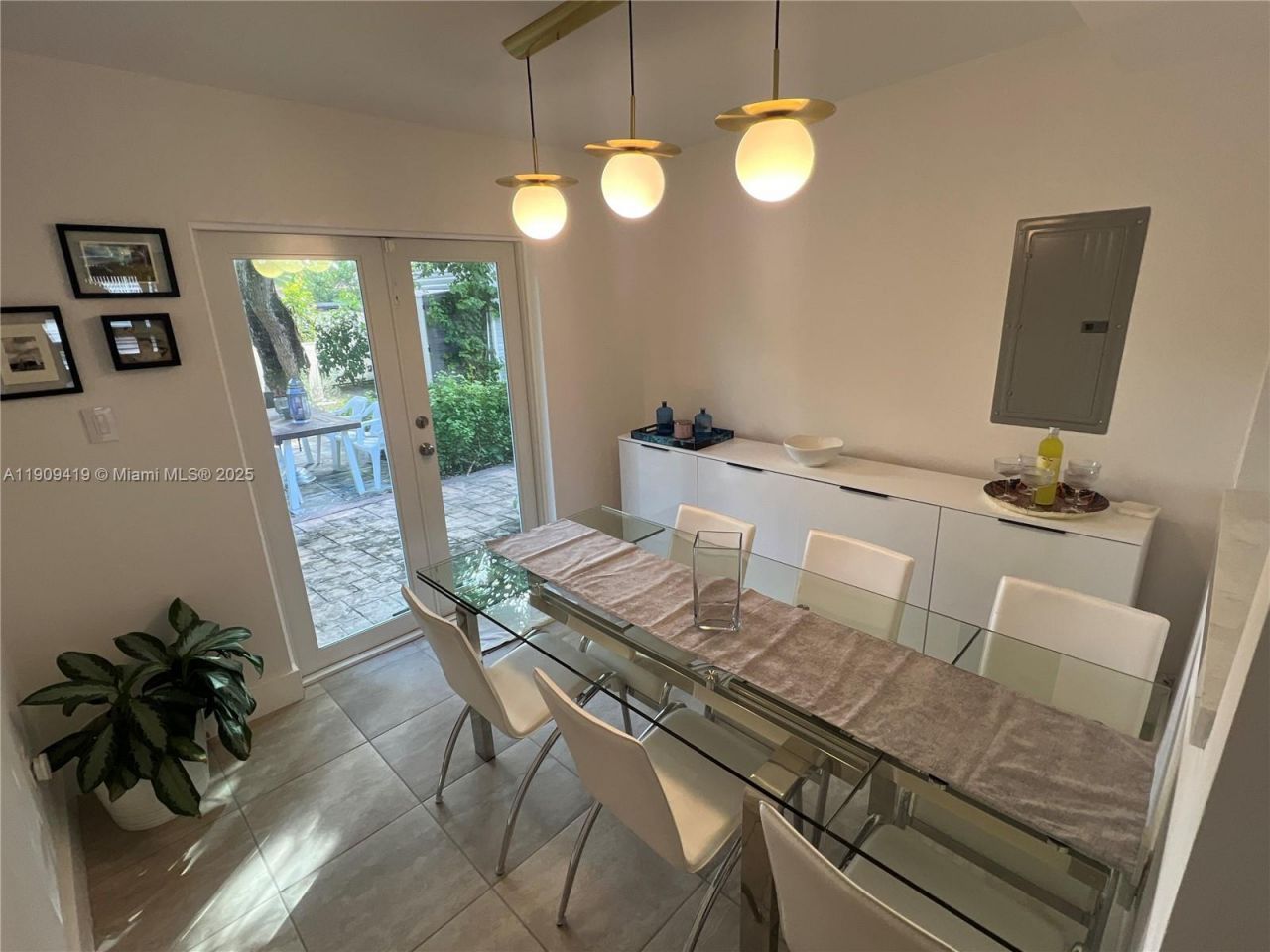 12685 NW Miami Ct, North Miami, FL 33168 Photo