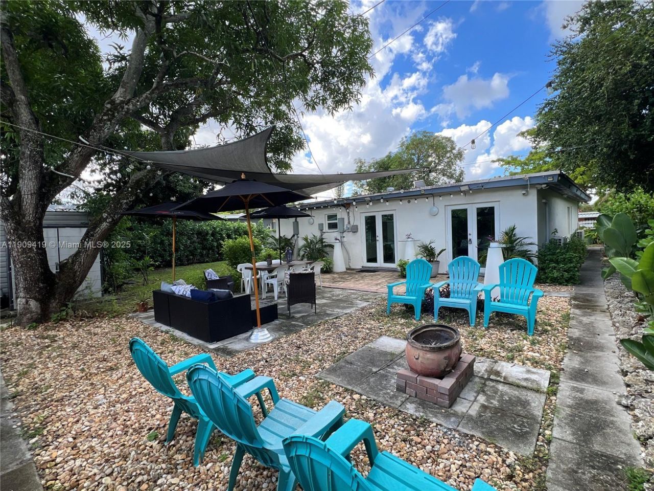 12685 NW Miami Ct, North Miami, FL 33168 Photo