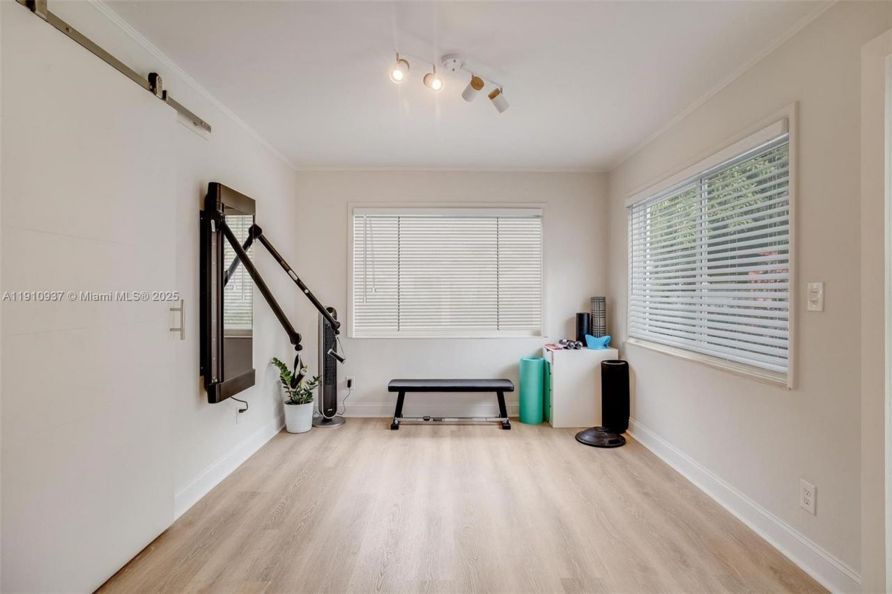 2969 SW 20th St, Miami, FL 33145 Photo