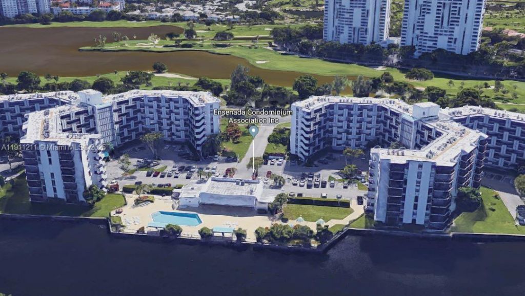 3401 N Country Club Dr, Unit 412, Aventura, FL 33180 Photo