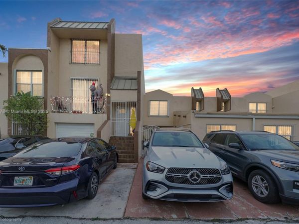 3900 W 11th Ave, Unit 55, Hialeah, FL 33012