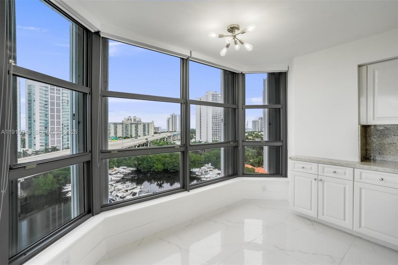 3500 Mystic Pointe Dr, Unit 1205, Aventura, FL 33180 Photo