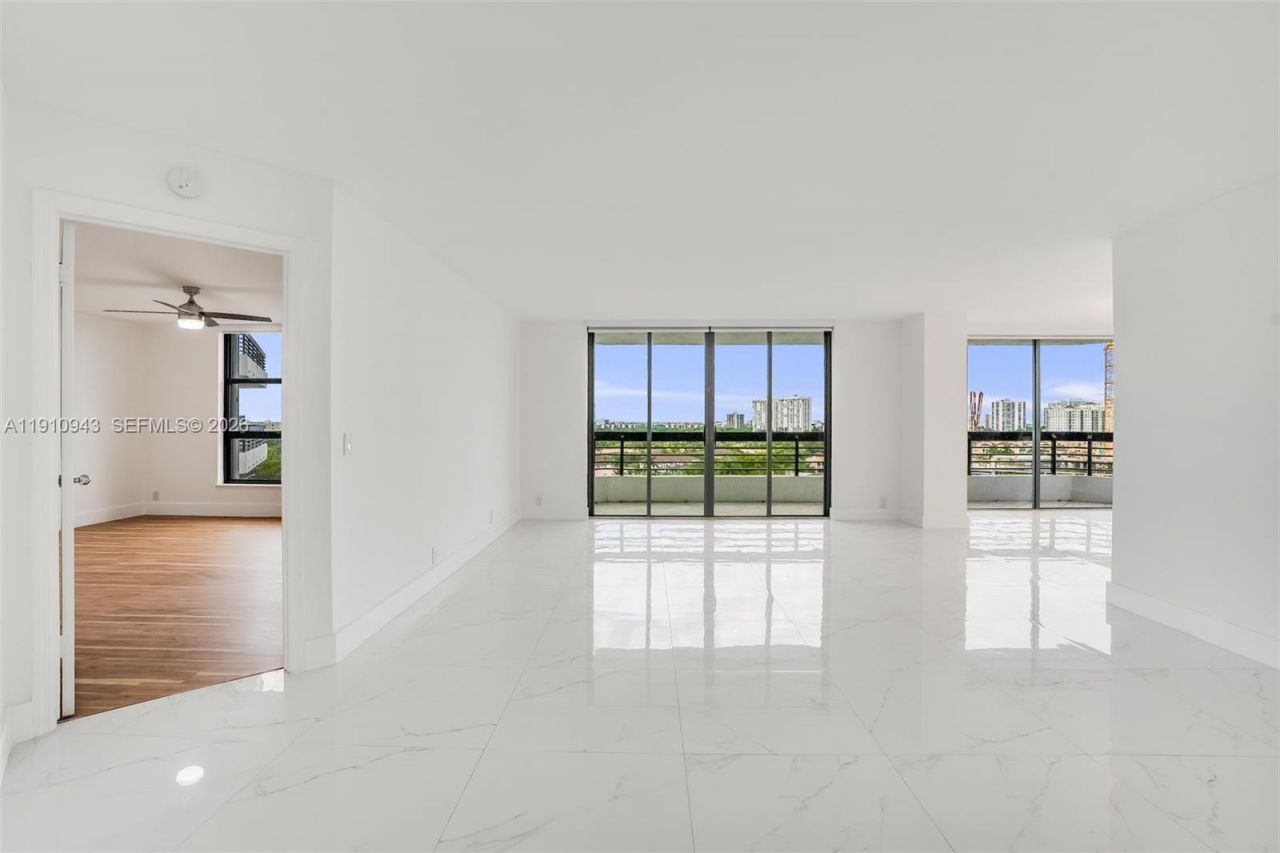 3500 Mystic Pointe Dr, Unit 1205, Aventura, FL 33180 Photo