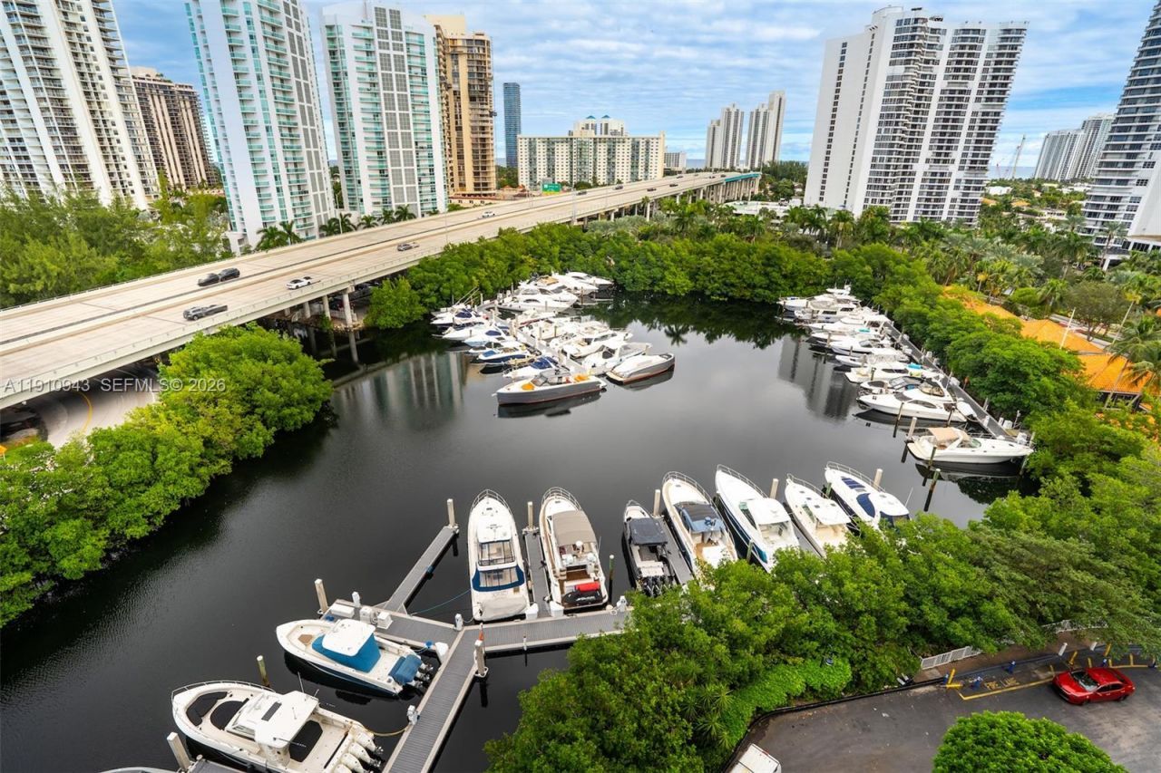 3500 Mystic Pointe Dr, Unit 1205, Aventura, FL 33180 Photo